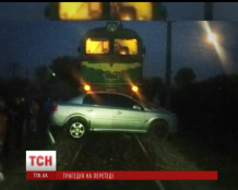 В ДТП на переезде на Буковине погиб сотрудник прокуратуры