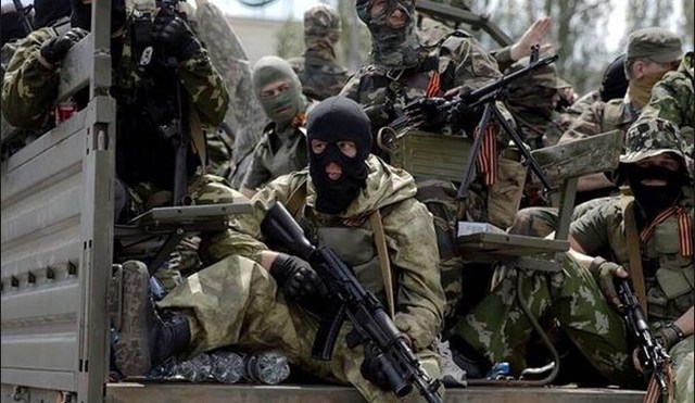 Боевики готовятся к наступлению, имитируя глухую оборону