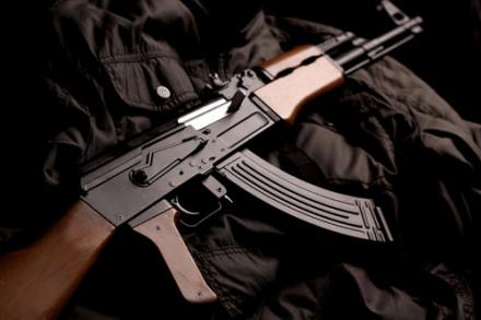 Киевский торгаш защищал от сноса свой незаконный киоск стрельбой из автомата