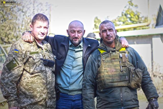 Стали известны подробности нападения на волонтера Мочанова