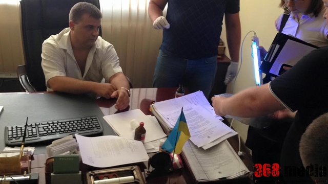 Чиновник-взяточник вернулся на пост главного юриста Малиновского района Одессы