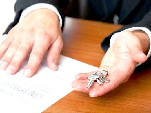 Народные депутаты массово снимают квартиры в Киеве за счет казны
