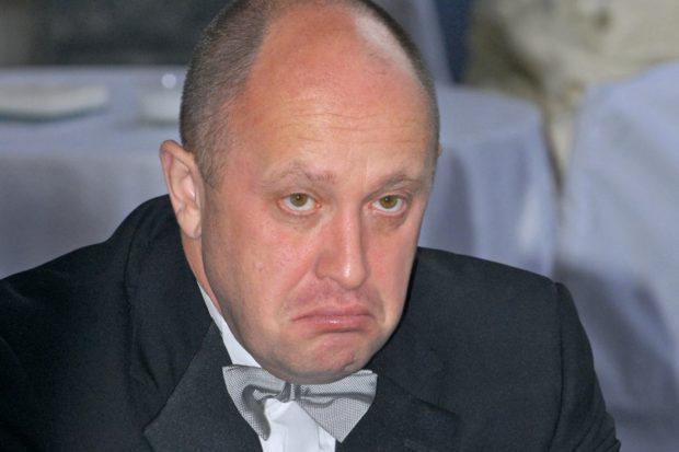 «Фонтанка» обнаружила связь нападений на оппозиционеров с путинским поваром Пригожиным