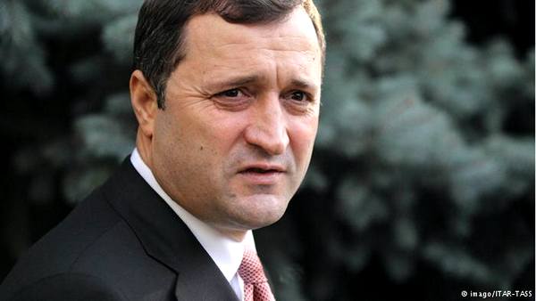 Бывший премьер Молдовы приговорен к 9 годам лишения свободы
