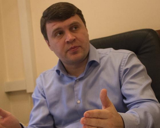 Фирма нардепа незаконно пыталась вывезти 109 контейнеров леса через Одесский порт