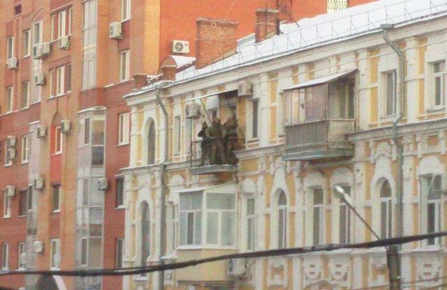 В ПОЛТАВЕ ПОЛИЦИЯ С БОЕМ ЗАДЕРЖАЛА ВООРУЖЕННОГО ПРАВОНАРУШИТЕЛЯ