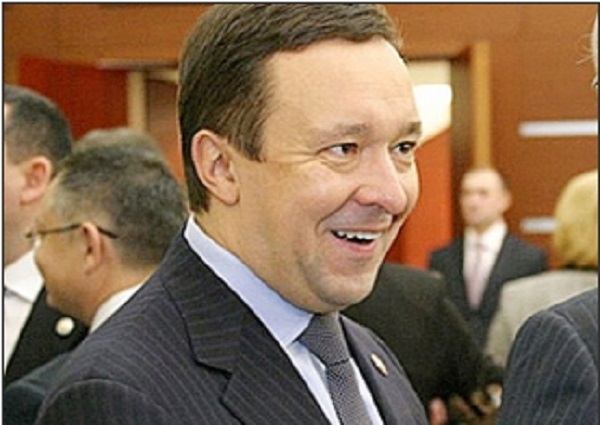 Банкиры Миннинханова и Халикова присвоили 90 млн