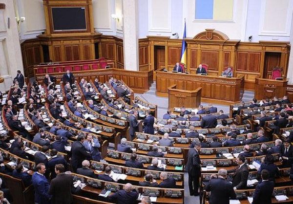 Олигархический парламент и некомпетентный премьер-министр Украины