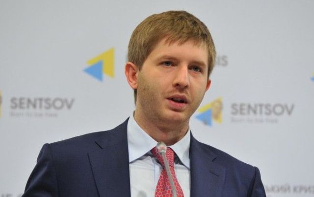 Глава нацкомиссии Вовк обеспечил мать и сожительницу дорогостоящим автотранспортом
