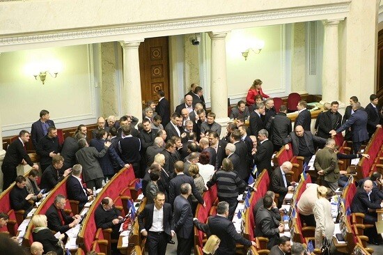 Кива: Сурков и Ардзинба контролируют группу депутатов в Раде