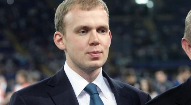 Помощница Курченко по махинациям в Реал-банке Шеенко освобождена от “отсидки” в тюрьме