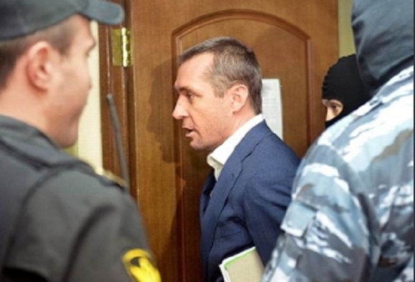 «Меня с деньгами не принимали»