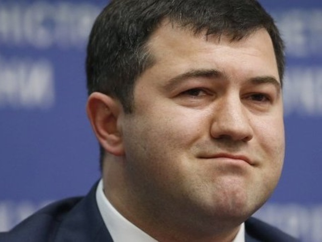 Je suis Роман Насиров. Почему такой ажиотаж?