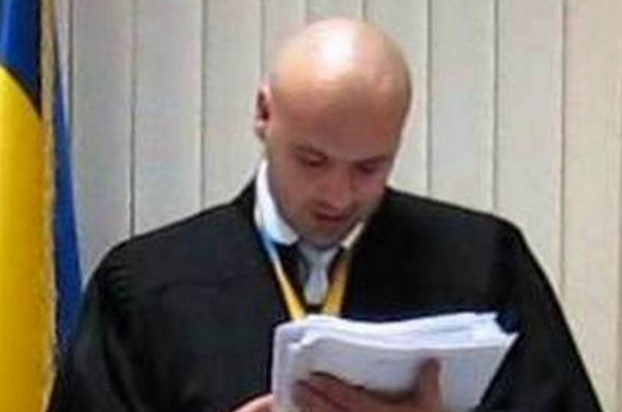 Решение по Насирову примет обокравший старика судья Александр Бобровник