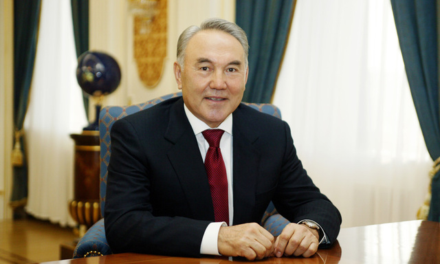 Назарбаев контролирует банки Казахстана - вся семья