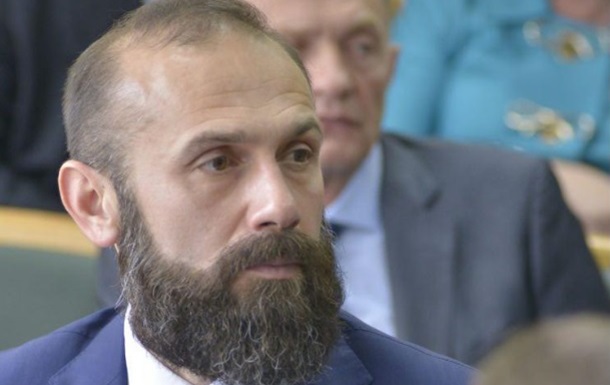 Артур Емельянов, скандальный судья, купил всех кого стоило и готов вернутся