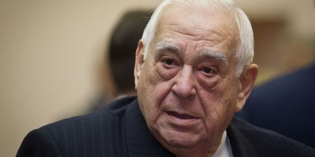 За полгода Ефим Звягильский заплатил донецким террористам 270 млн рублей