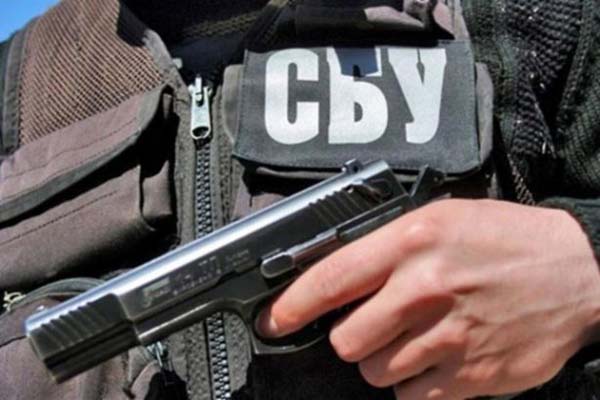 В Запорожье СБУ задержала двух офицеров полиции на сбыте наркотиков