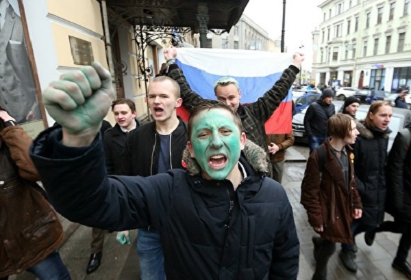 Молодежь призывают снова выйти на акцию протеста, теперь — на главную площадь Москвы