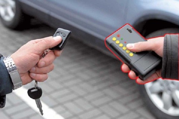 В Харькове СБУ задержала банду угонщиков элитных автомобилей