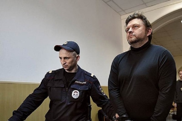 Белых брал в десять раз меньше Хорошавина