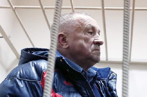 Губернатора Соловьева подставили друзья