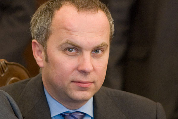 Шуфрич задекларировал гражданскую жену с двумя квартирами за $1 млн