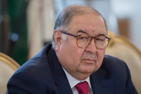 Усманов подал в суд на Навального и ФБК