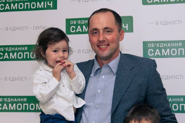 Чтобы заработать депутаты «Самопомощи» занимаются контрабандой в зоне АТО