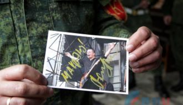 Вадим Самойлов съездил к боевикам «ЛНР». Раздавал автографы