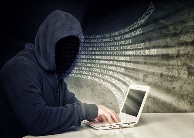 Киберугрозы информационного века: 5 самых знаменитых компьютерных вирусов
