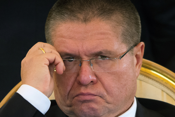 Жулики "Газпрома" зажали бонусы для жулика Улюкаева