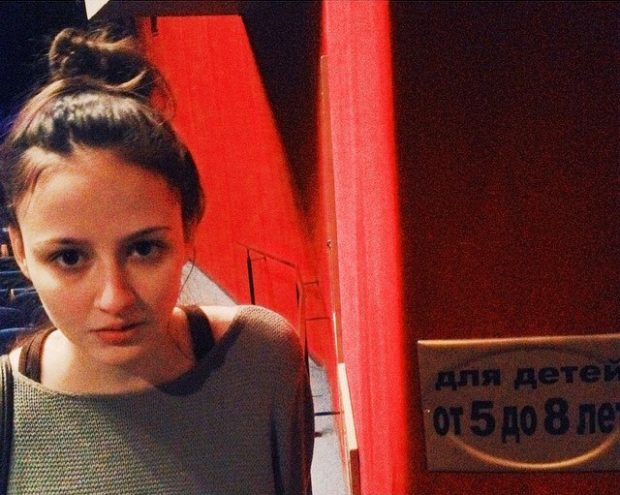 СК проверит действия журналистки, защищавшей задержанного у метро мальчика
