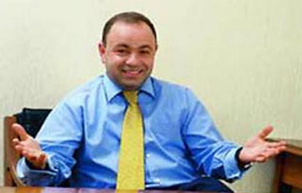 Миллиардер Швидлер не смог пришвартоваться в Нью-Йорке