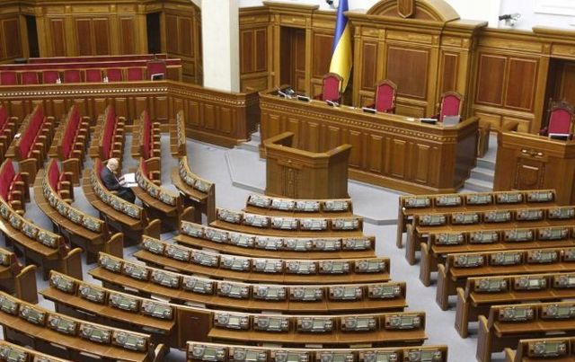 Рада хочет обложить электронные кошельки украинцев налогами