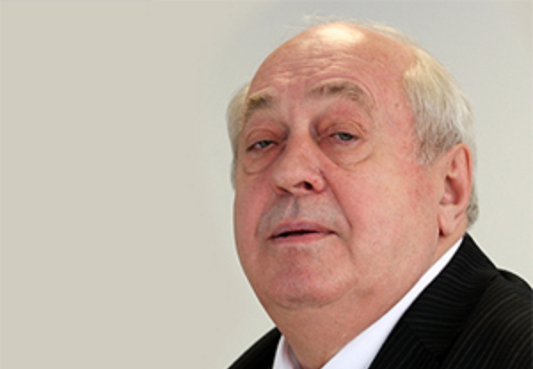 «Красный директор» Владимир Махлай