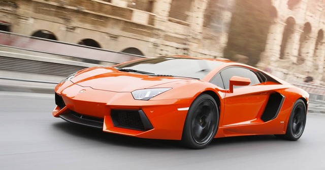 В Украине новый Lamborghini Aventador третий год стоит в паркинге