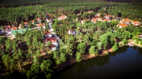 Журналисты обнаружили под Киевом хорошо спрятанный ВИП-поселок украинской "элиты"