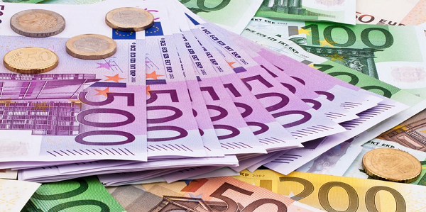 Украинский налоговик тайно ввез в Словакию 160 тысяч евро