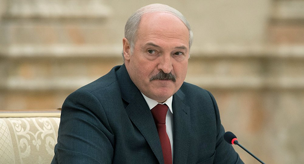 У Лукашенко новая пассия: опубликовано фото неизвестной брюнетки