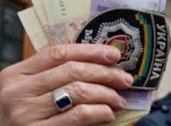 Криминальная полиция Киева занималась рэкетом, отбирая машины у владельцев?