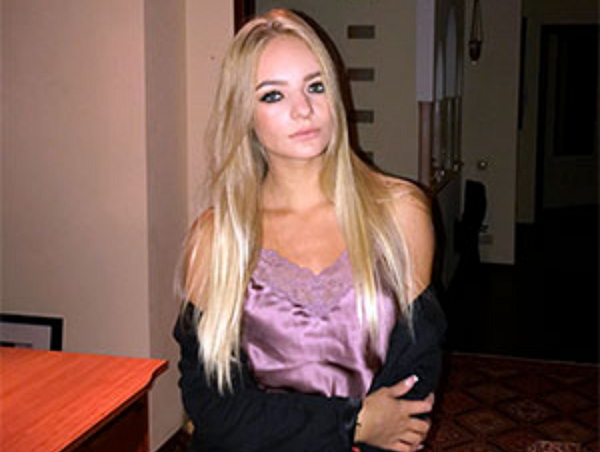 Елизавета Пескова и скандальная поездка в Крым