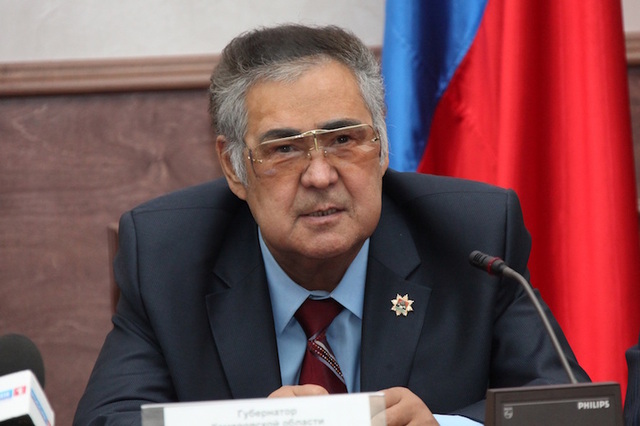 Аман Тулеев вернулся в Кемерово после реабилитации в московской клинике