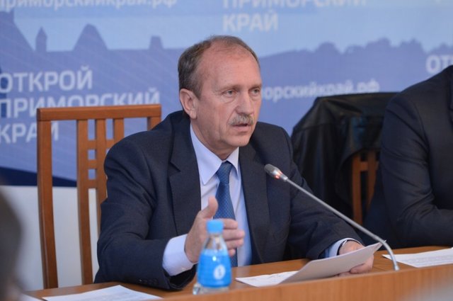 Вице-губернатора Приморья смыл тайфун