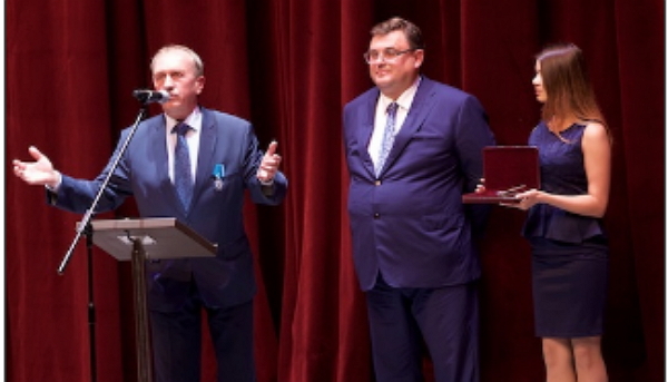 Фиктивное цунами Сергея Сидоренко