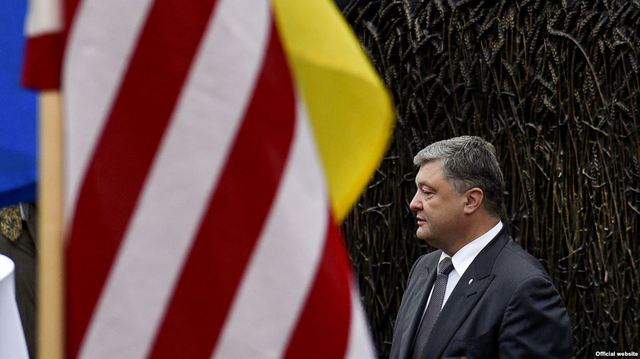 Экс-глава СБУ передал США убийственный компромат на Порошенко: он связан с Путиным