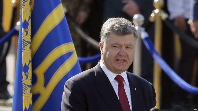 Винницкие у руля: кого Порошенко наградил ко Дню независимости