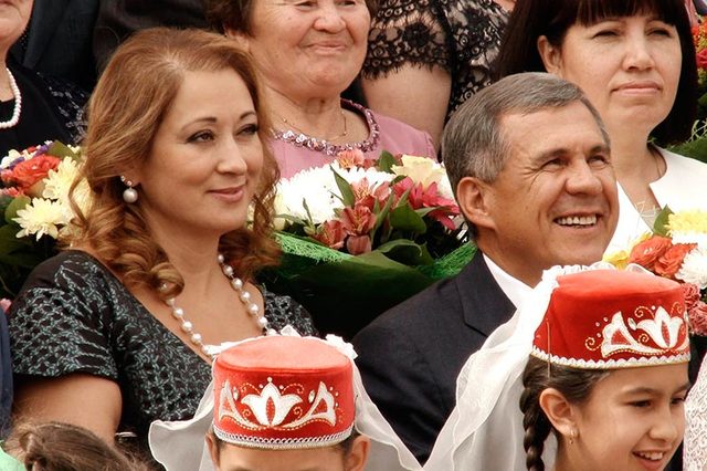 Forbes составил рейтинг самых богатых жен чиновников