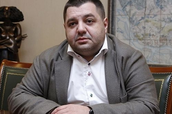 К поиску дерзких воров, угнавших авто нардепа Грановского, подключили СБУ и бандитов