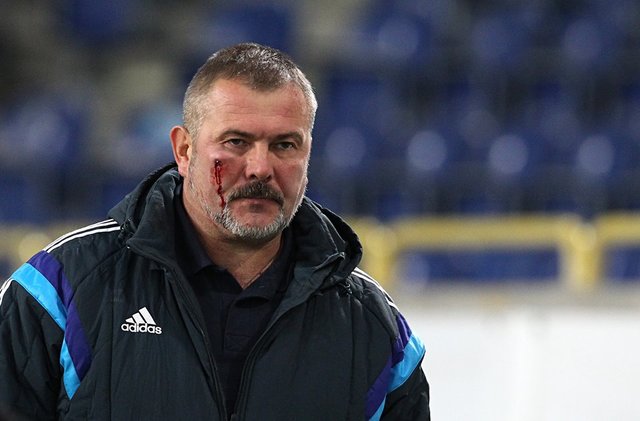 Ультрас «Днепра» побили президента «Днепра-1» Березу и болельщиков клуба